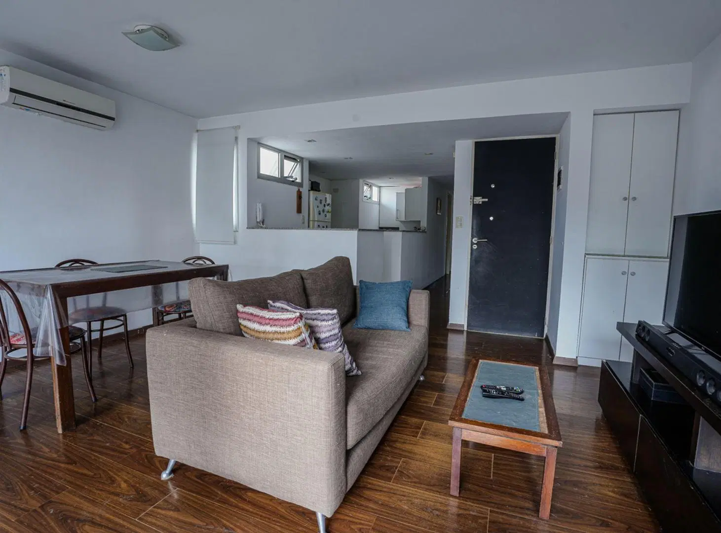 Departamento 2 dormitorios con cochera en venta 5