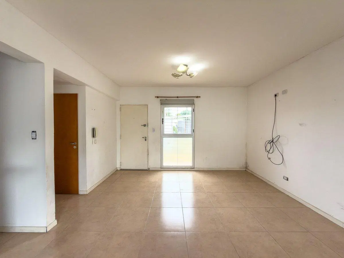 CASA EN VENTA LA PLATA APTO CREDITO 8