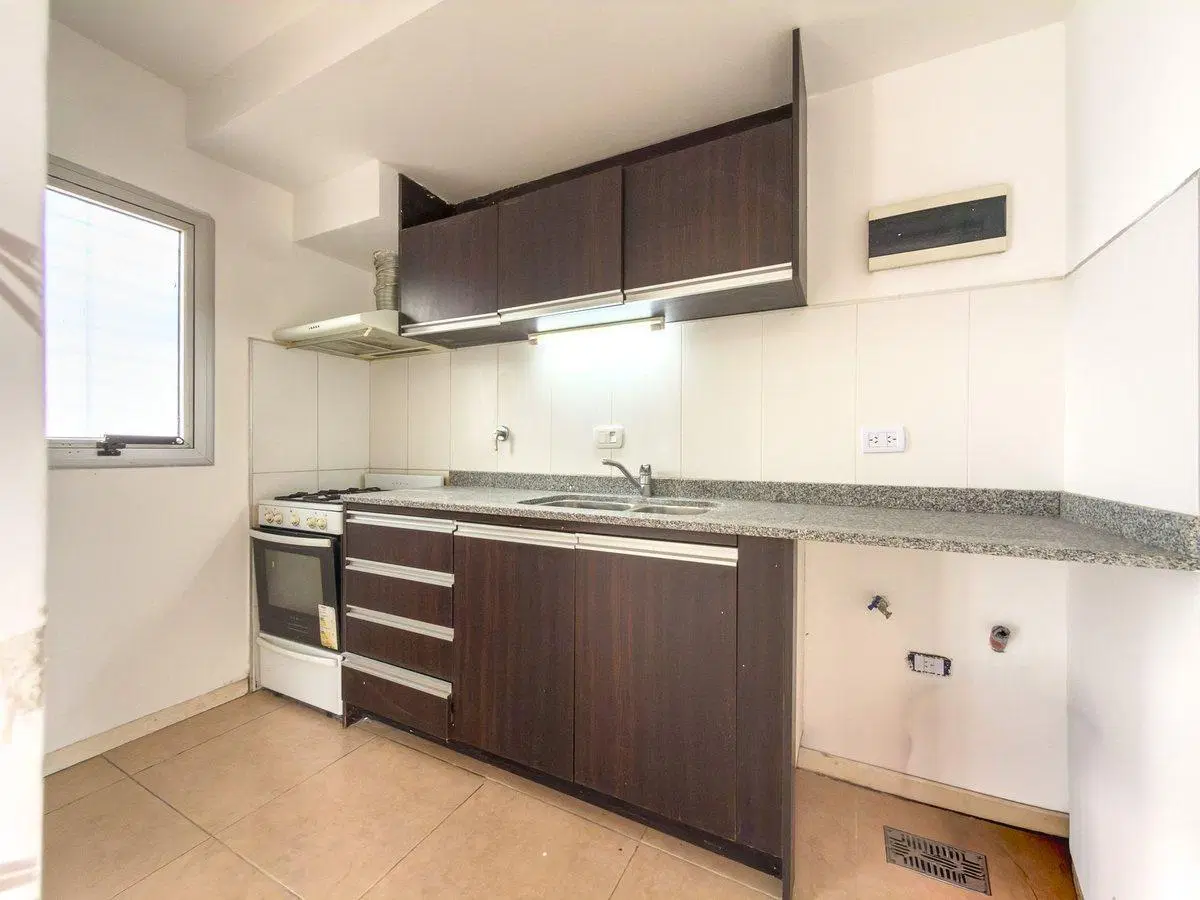 CASA EN VENTA LA PLATA APTO CREDITO 2