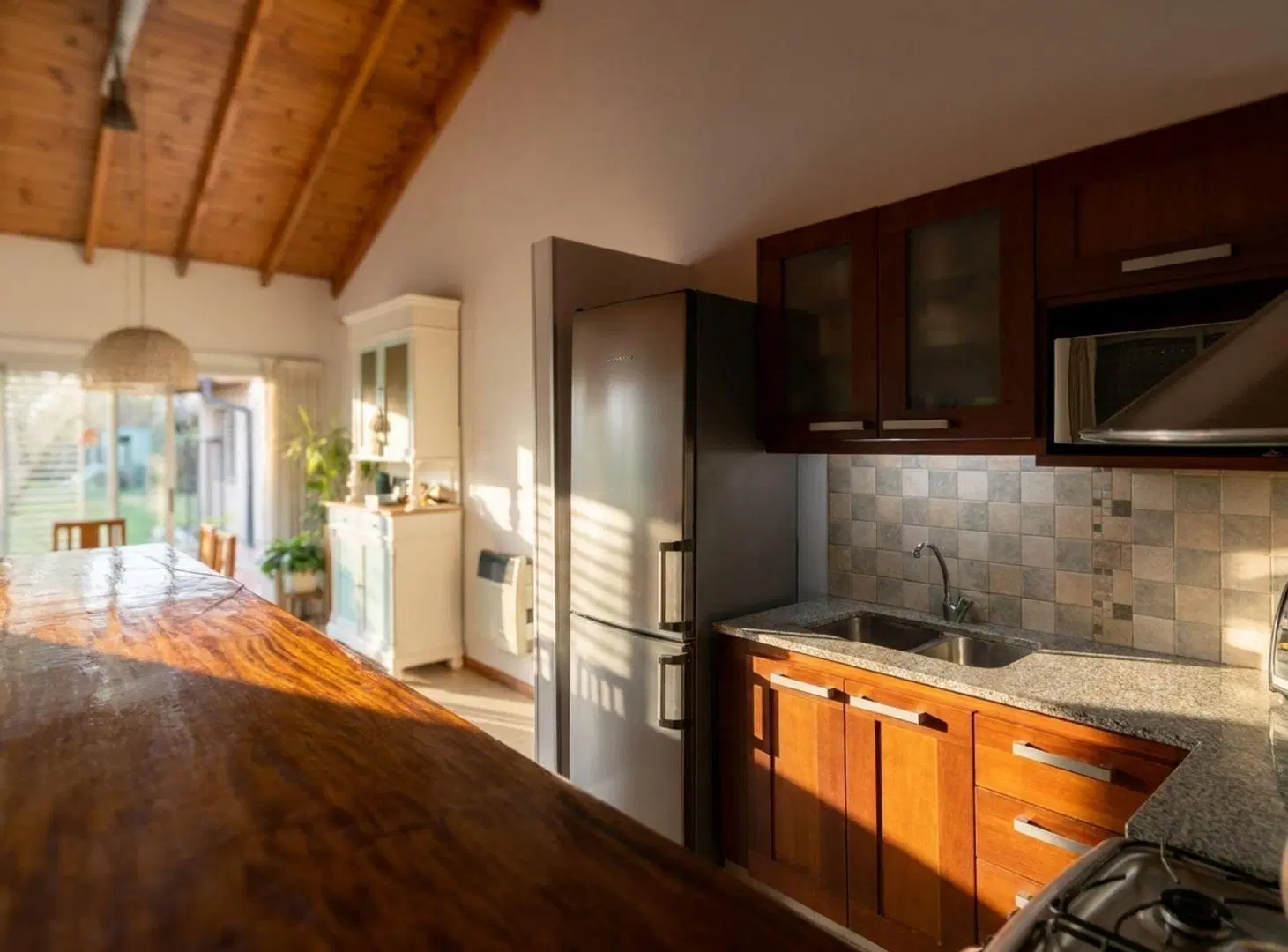 CASA EN VENTA DE 3 DORMITORIOS Y PARQUE 5