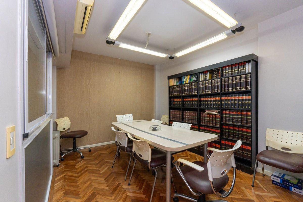 Foto de OFICINA EN VENTA EN TRIBUNALES, imagen 1