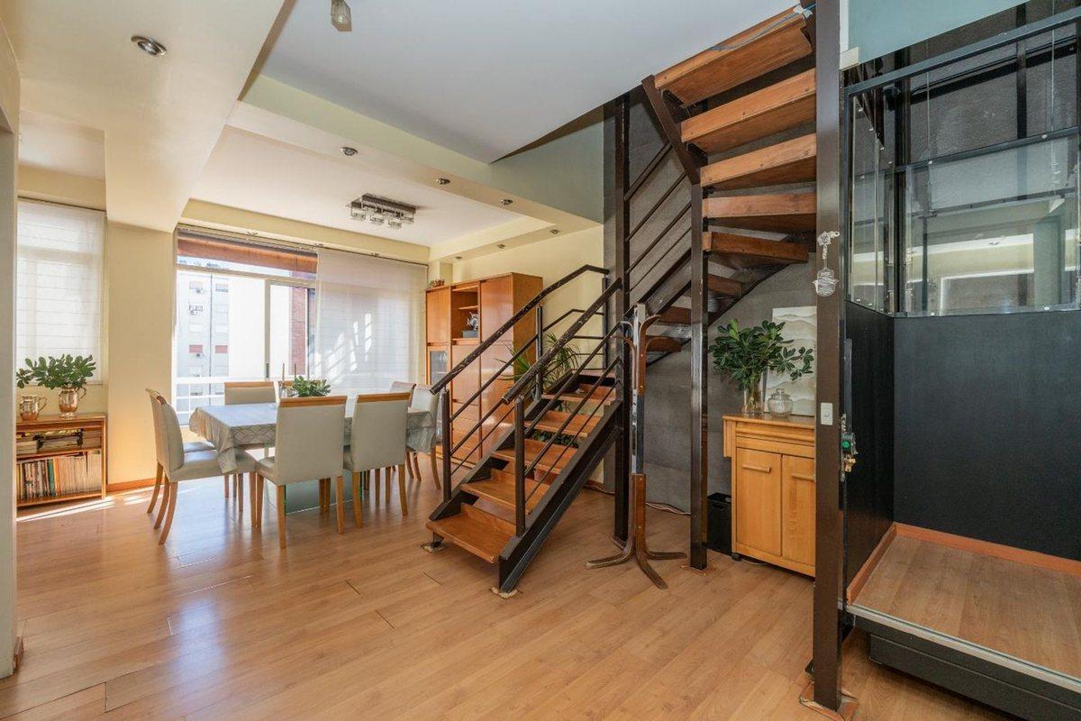Foto de Venta triplex 5 amb 2 cocheras c/ascensor Urquiza, imagen 4