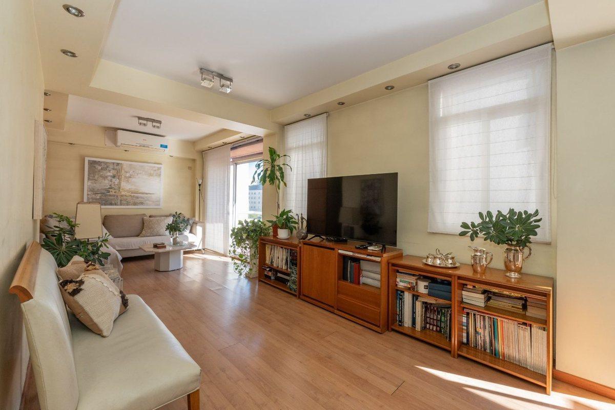 Foto de Venta triplex 5 amb 2 cocheras c/ascensor Urquiza, imagen 2