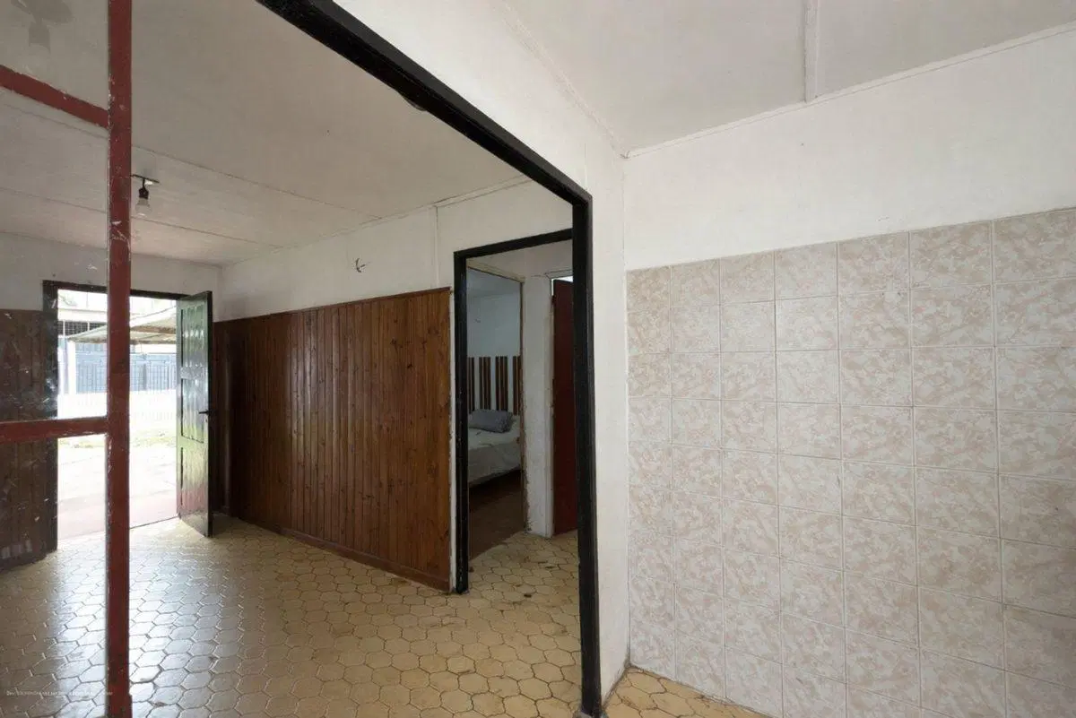 CASA EN VENTA BERAZATEGUI 2 dormitorios con pati 8