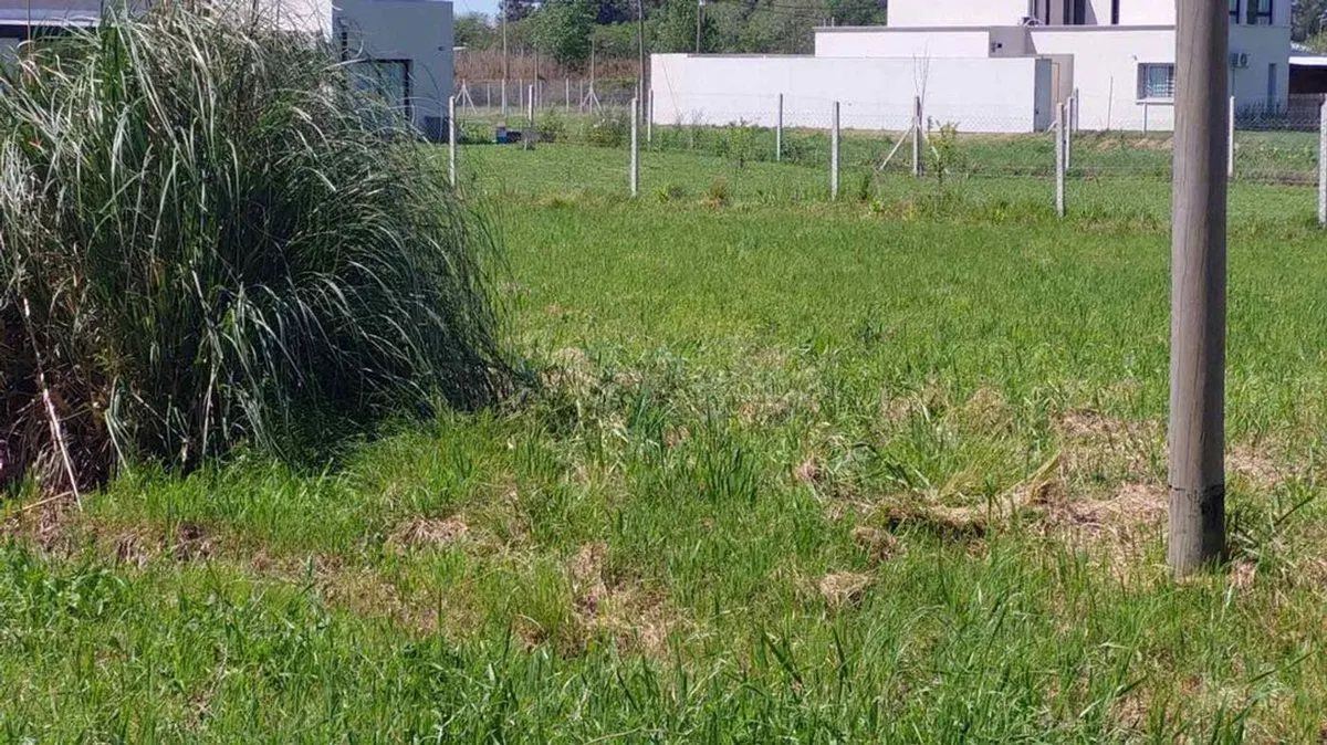 TERRENO EN VENTA EN LA PLATA GORINA 5