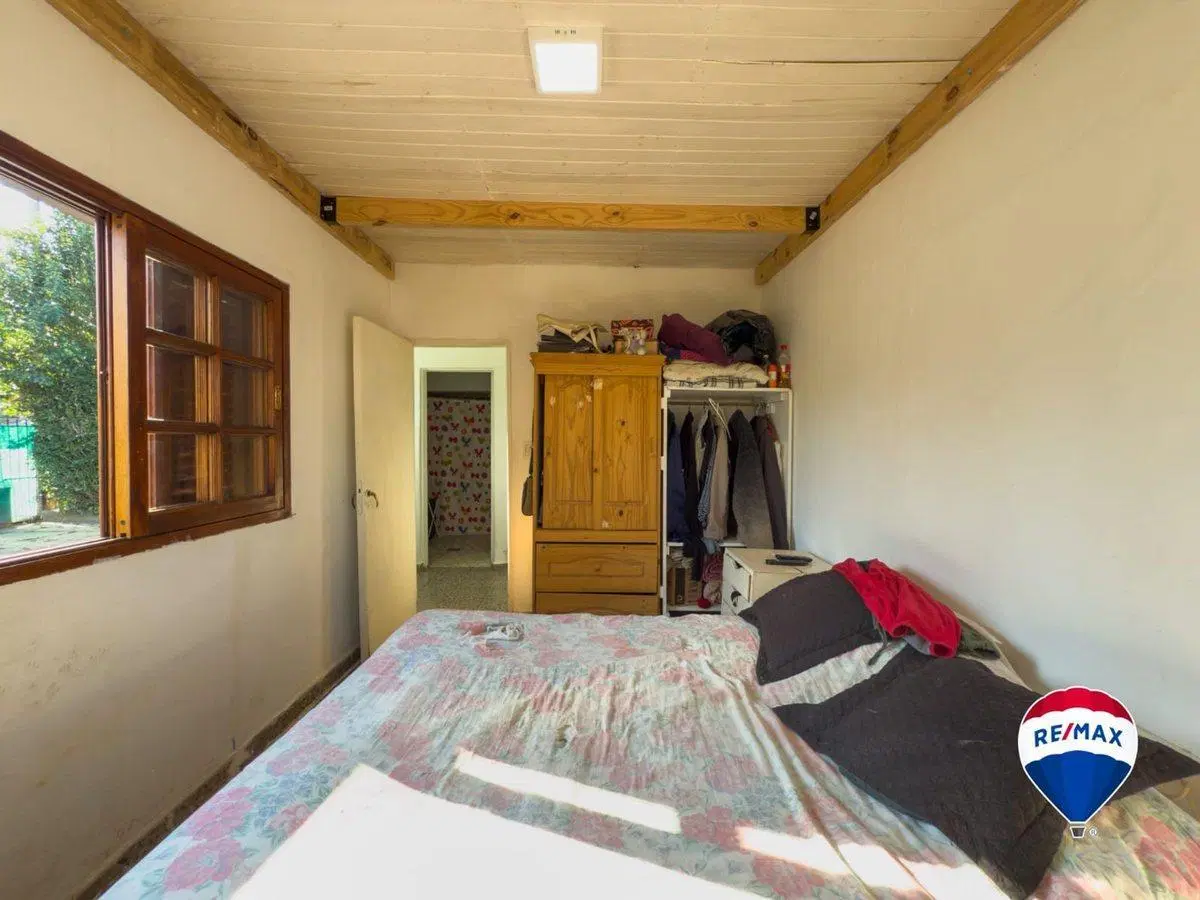CASA EN VENTA EN CITY BELL DOS DORMITORIOS 8