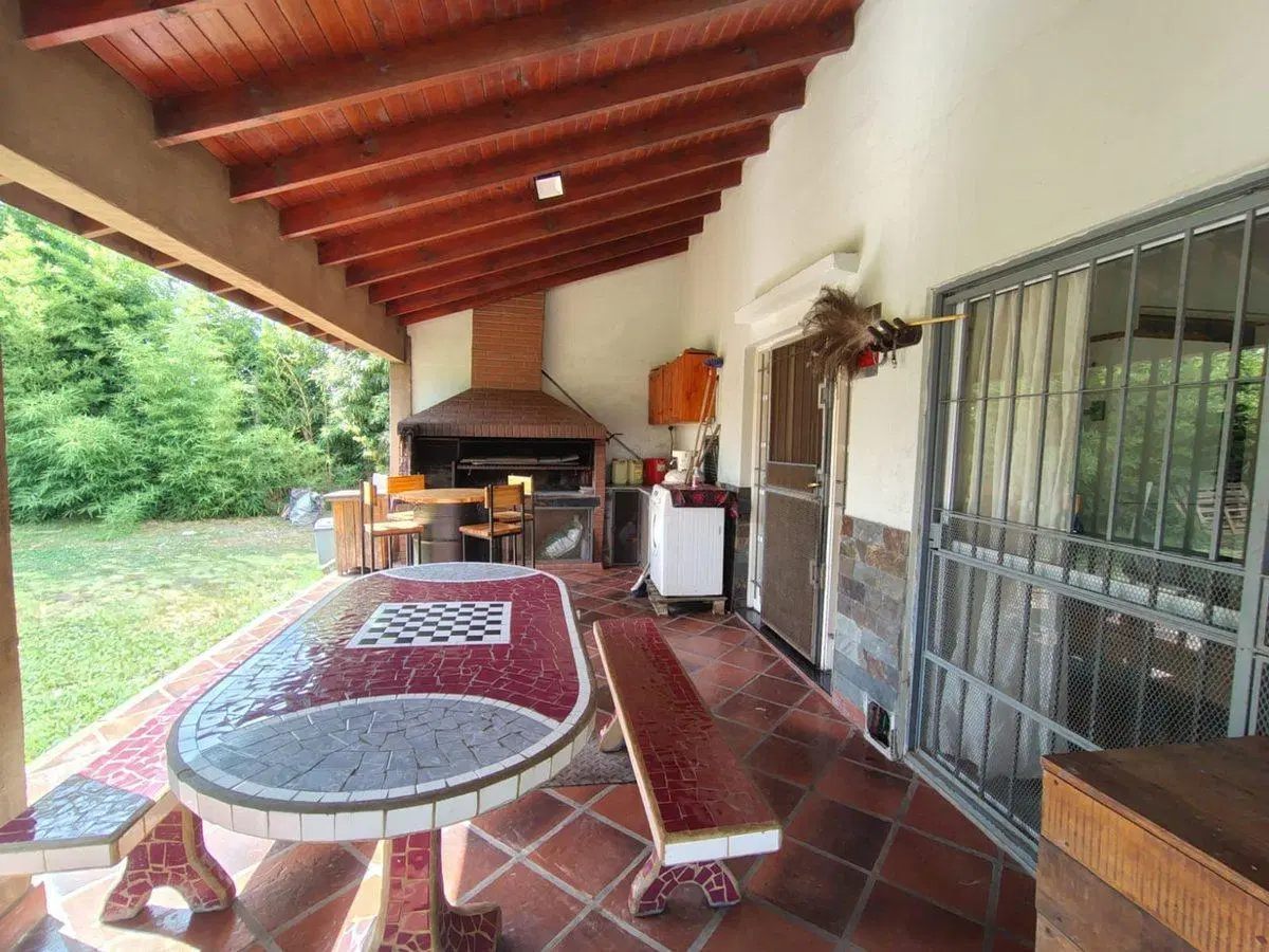 CASA QUINTA EN VENTA FLORENCIO VARELA 8