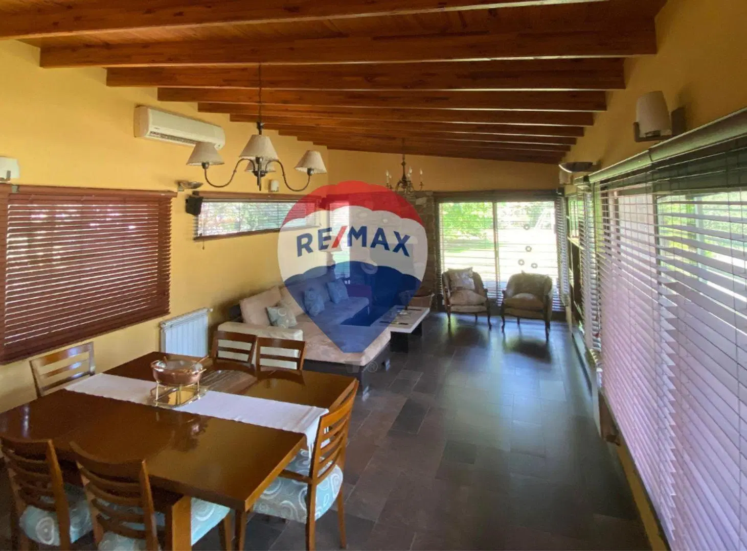 CASA EN VENTA LA PLATA 2