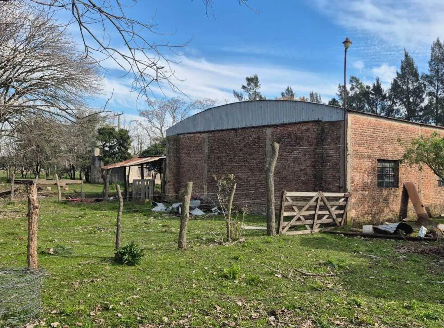 CAMPO EN VENTA LA  PLATA 2