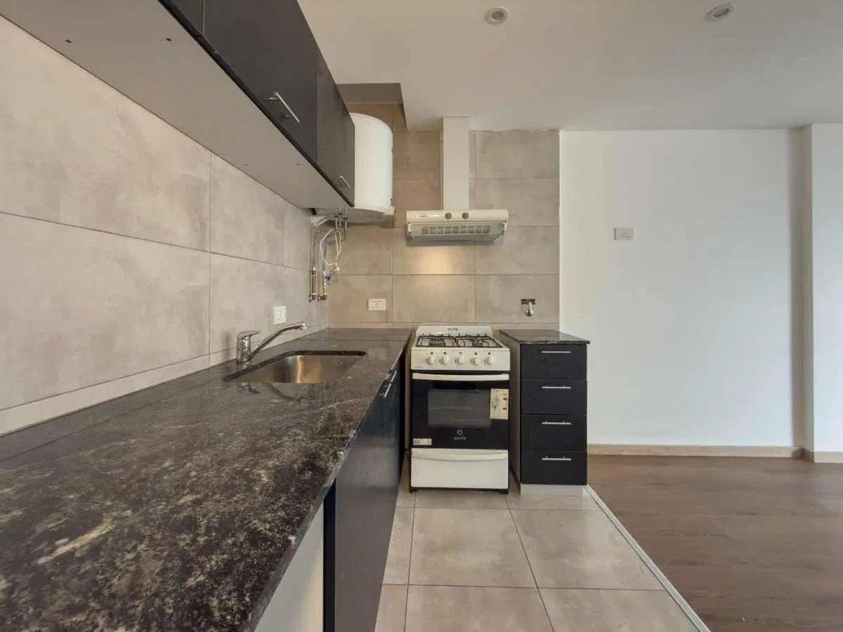 DEPARTAMENTO EN VENTA LA PLATA 3
