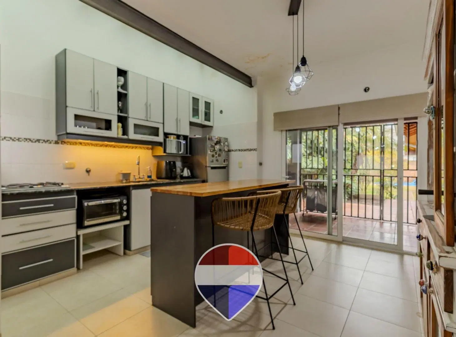 CASA EN VENTA LA PLATA 8