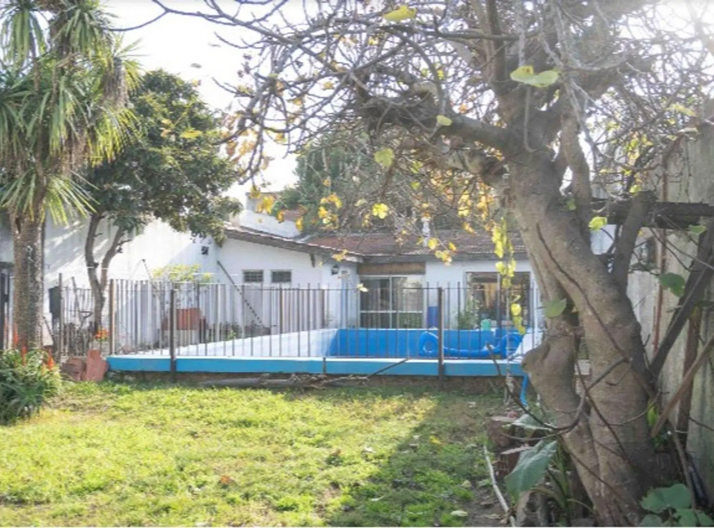 Casa + Departamento en VENTA en Berisso con pileta 8