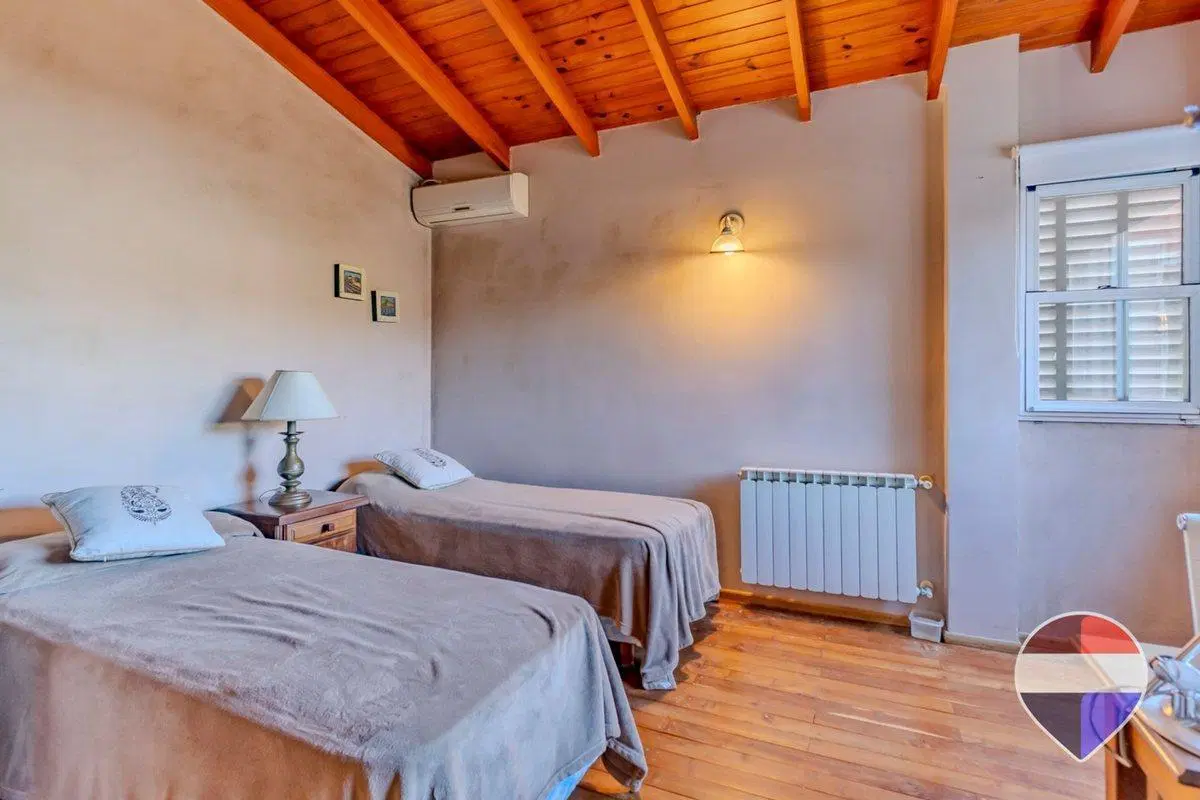 CASA EN VENTA EN CITY BELL 5