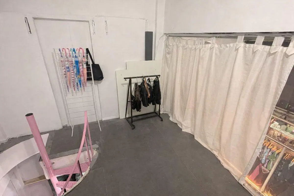 VENTA LOCAL COMERCIAL GALERÍA LA FRANCESA QUILMES 8