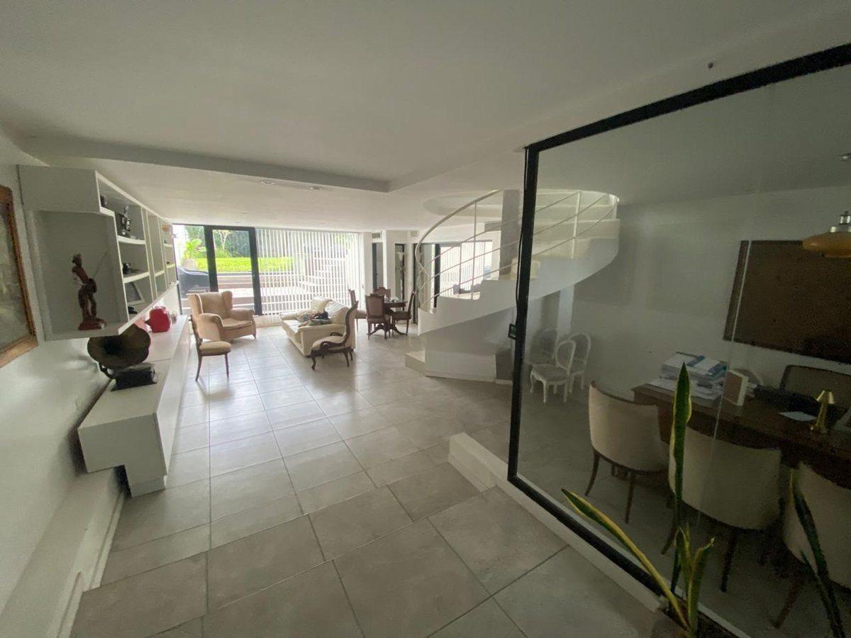 Foto de CASA EN VENTA EN LA PLATA, imagen 1