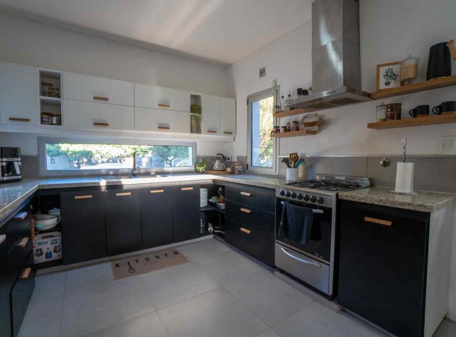 Foto de CASA EN VENTA EN EL QUIMILAR CITY BELL, imagen 3