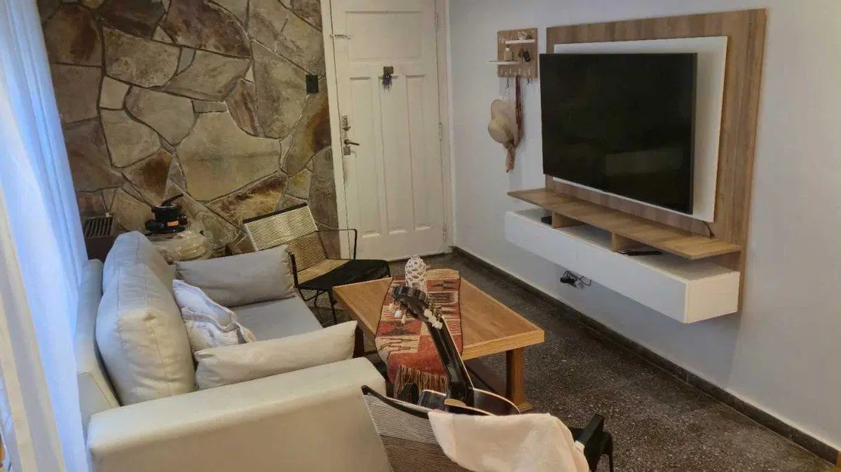 CASA "EN VENTA" en AVELLANEDA 8