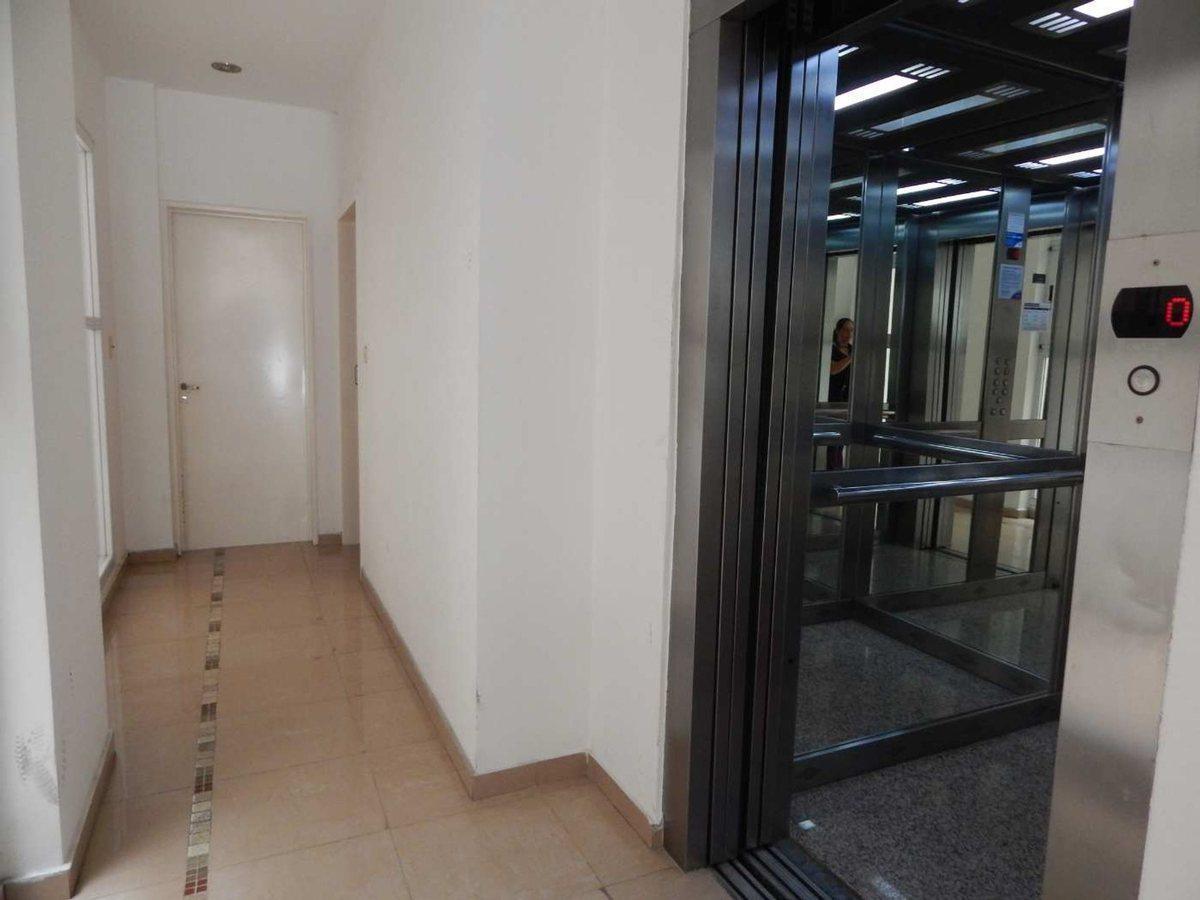Foto de Departamento 2 dormitorios en venta, imagen 3