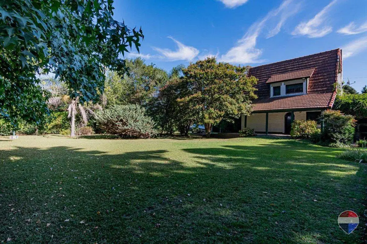 CASA EN VENTA EN VILLA ELISA 5