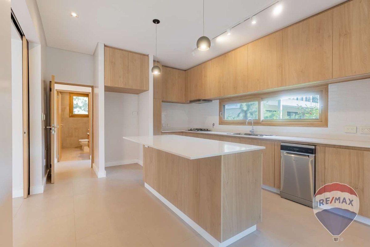 Foto de CASA EN VENTA EN MIRALAGOS 1, imagen 3