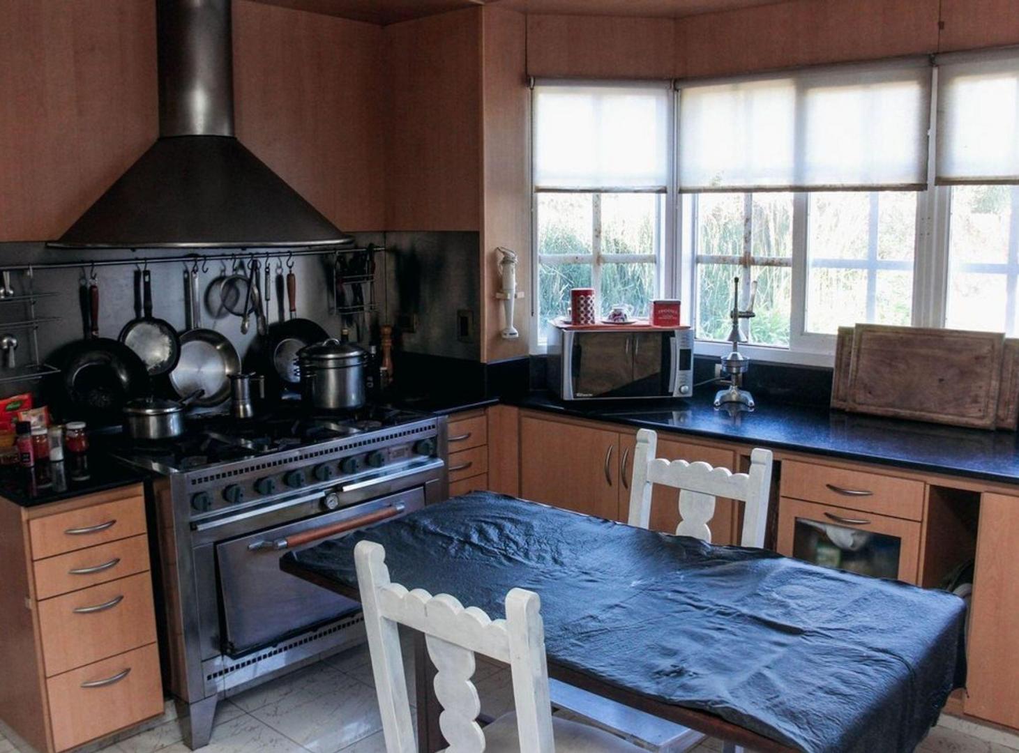Foto de Casa en venta La Plata Gonnet, imagen 2