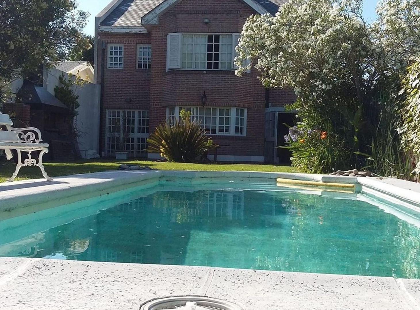 Foto de Casa en venta La Plata Gonnet, imagen 1