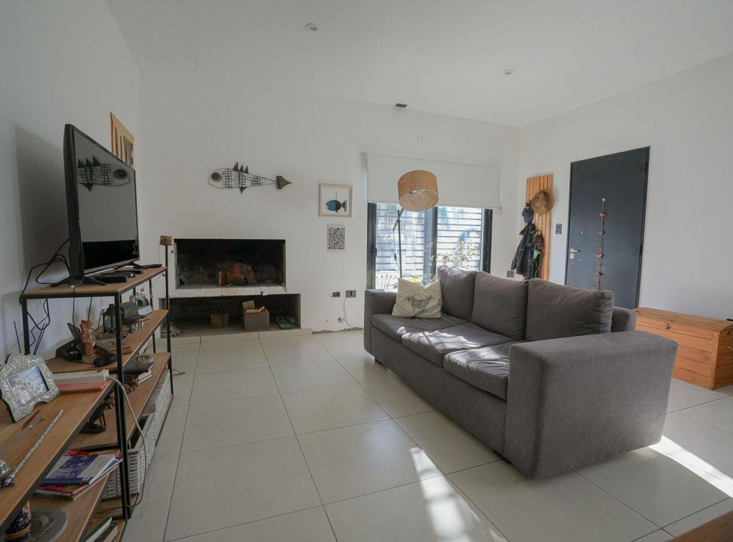 Foto de CASA EN VENTA EN VILLA CASTELLS - GONNET, imagen 2