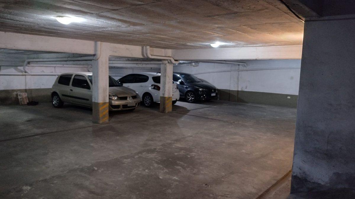 Foto de Cochera en venta en La Plata, imagen 2