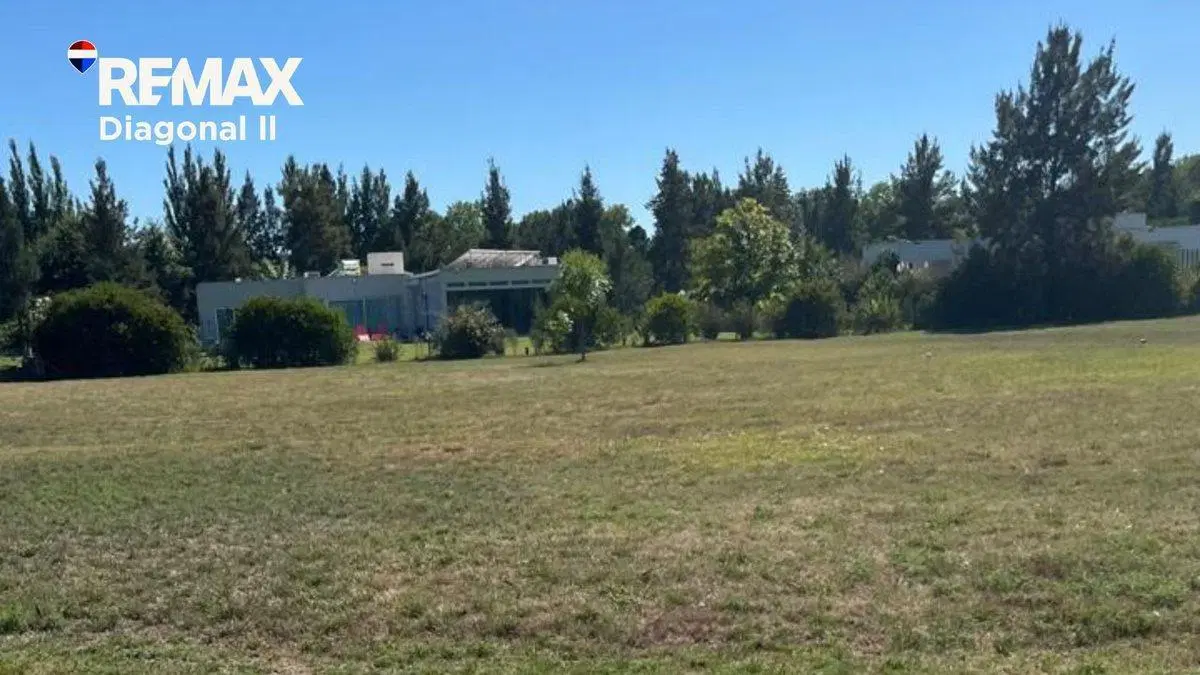 LOTE EN VENTA EN CAMPOS DE ROCA 2 4