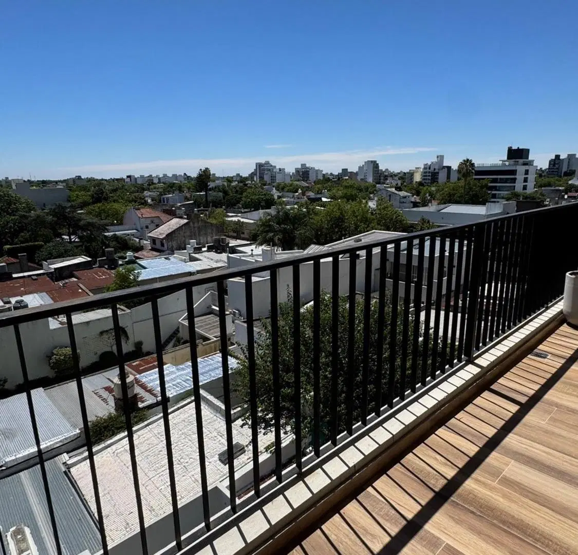 VENTA Duplex PISO 8 cochera terraza y parrilla 4