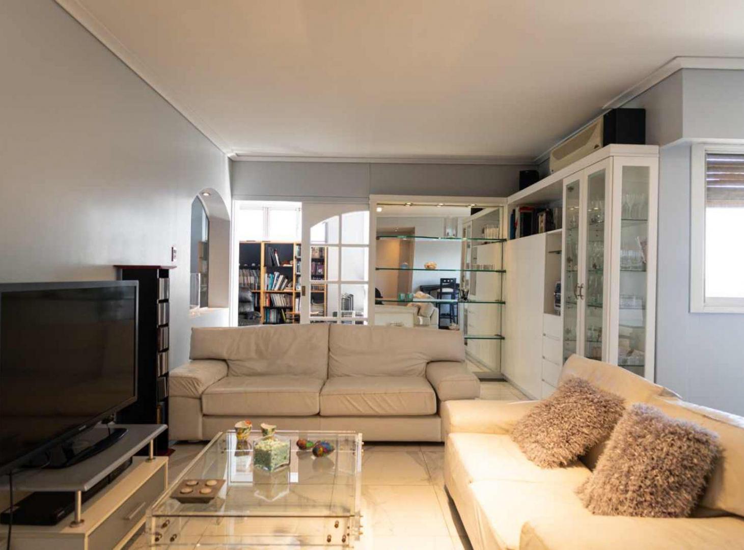 Foto de Departamento de 6 ambientes en Avellaneda cochera, imagen 1