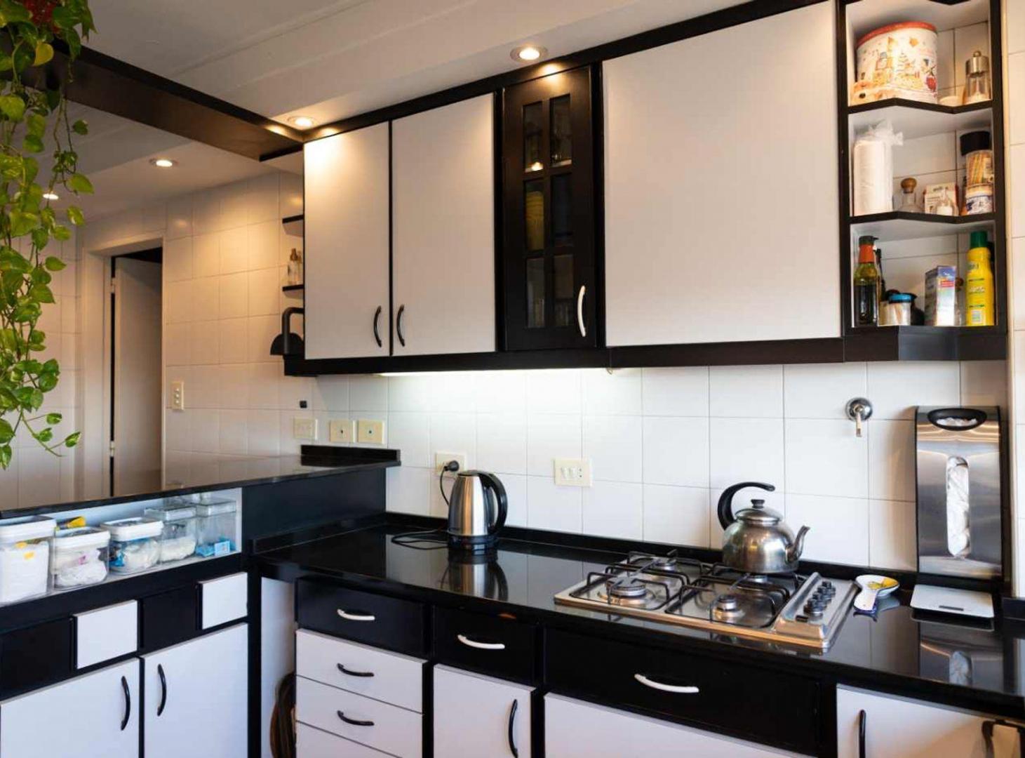 Foto de Departamento de 6 ambientes en Avellaneda cochera, imagen 4