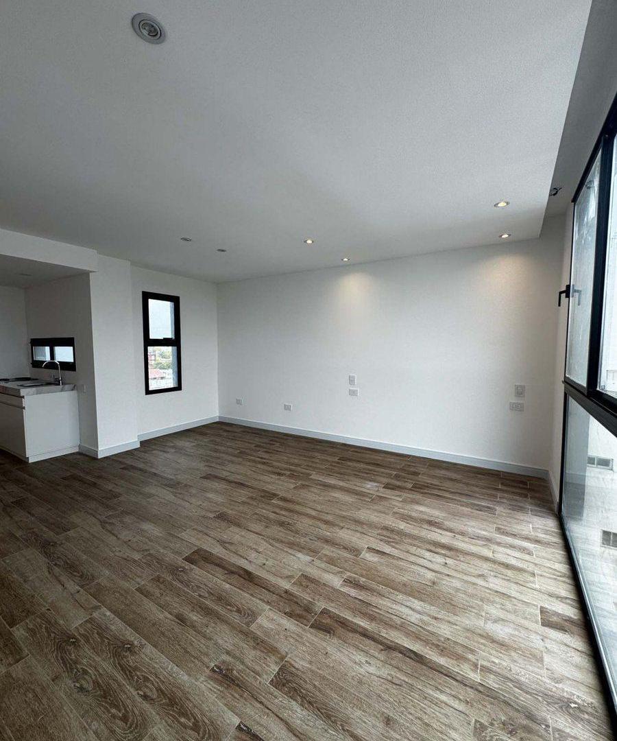 Foto de MONOAMBIENTE EN VENTA LA PLATA, imagen 1