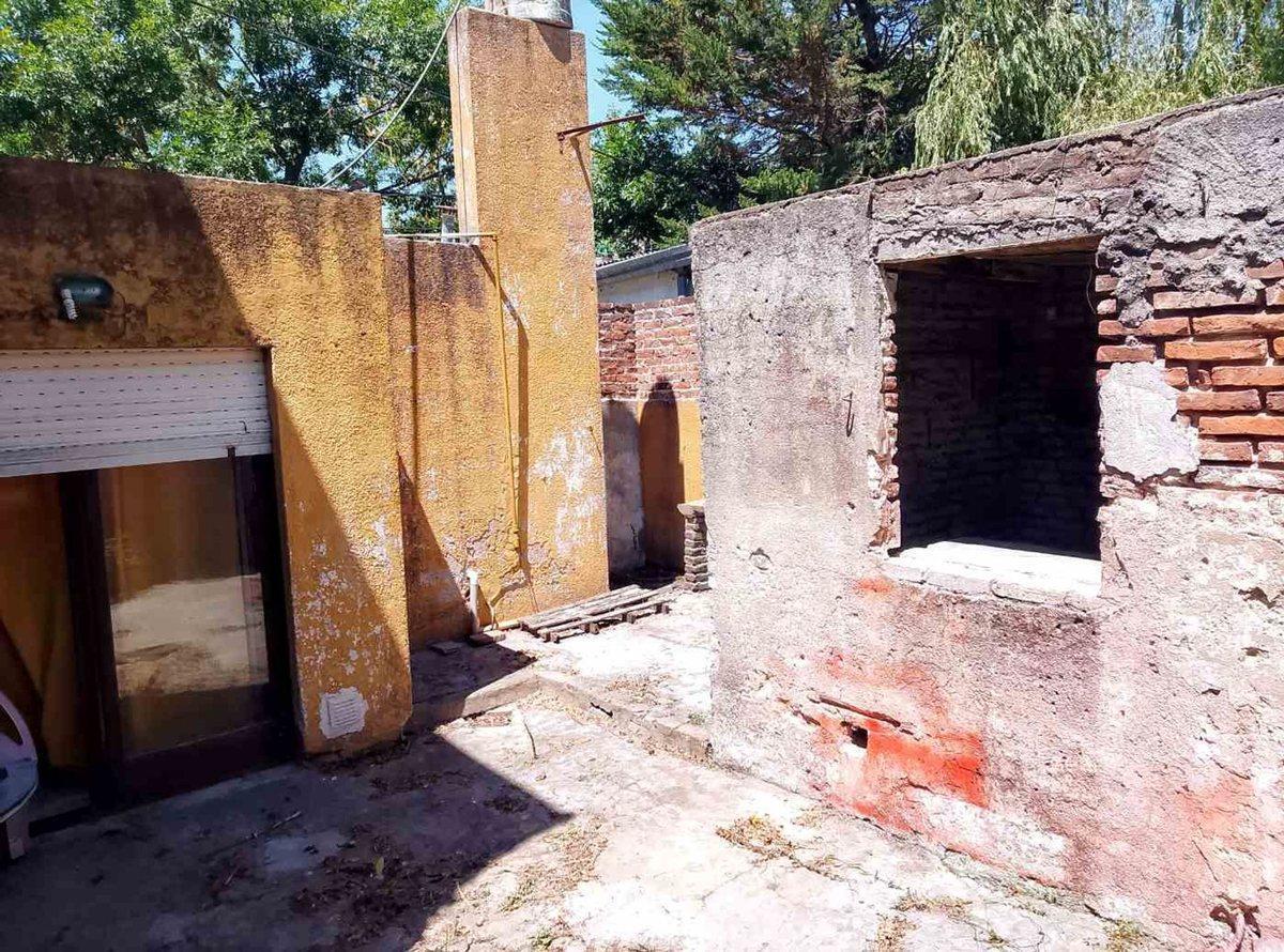 Foto de Casa en PH a remodelar o desarrollo en Berisso, imagen 5