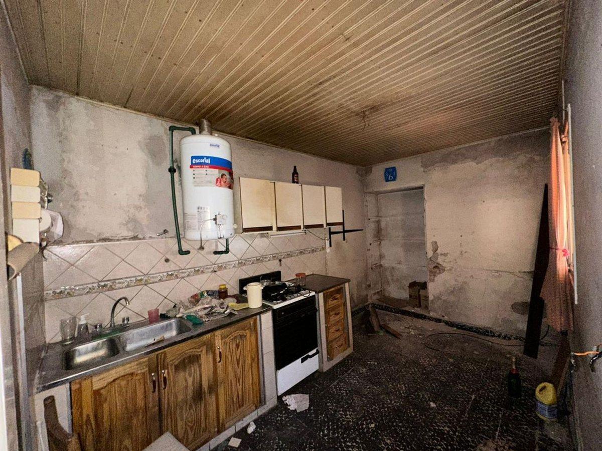 Foto de VENTA CASA A REFACCIONAR LA PLATA, imagen 3