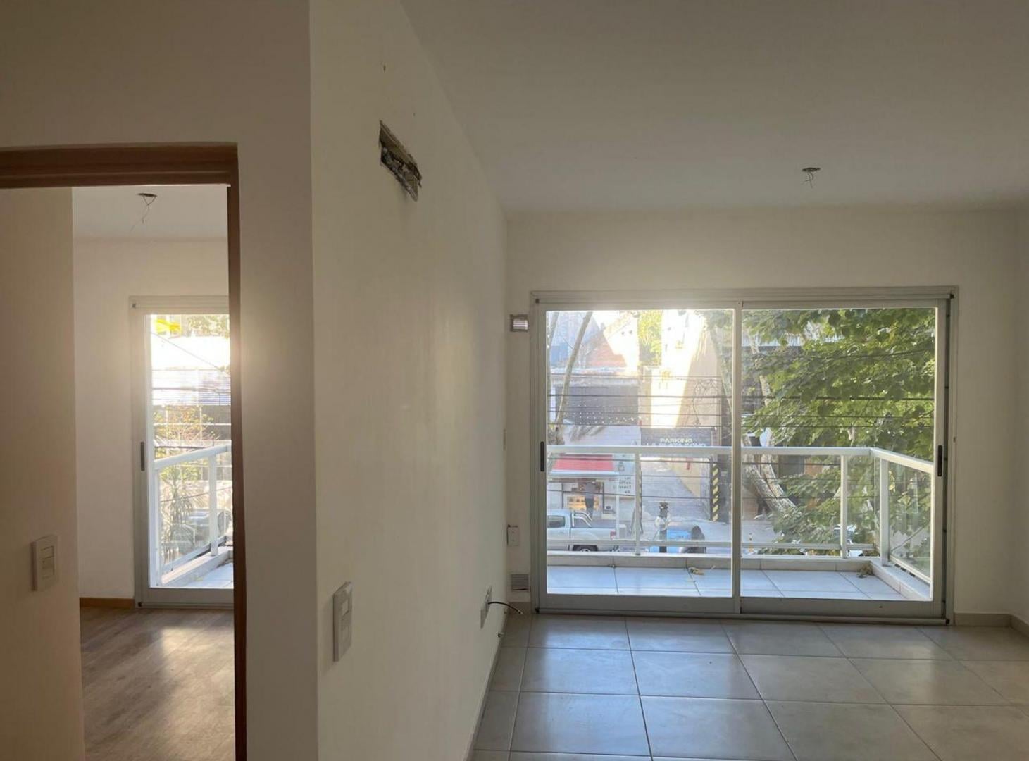Foto de Departamento de 1 dorm. con cochera en alquiler, imagen 1