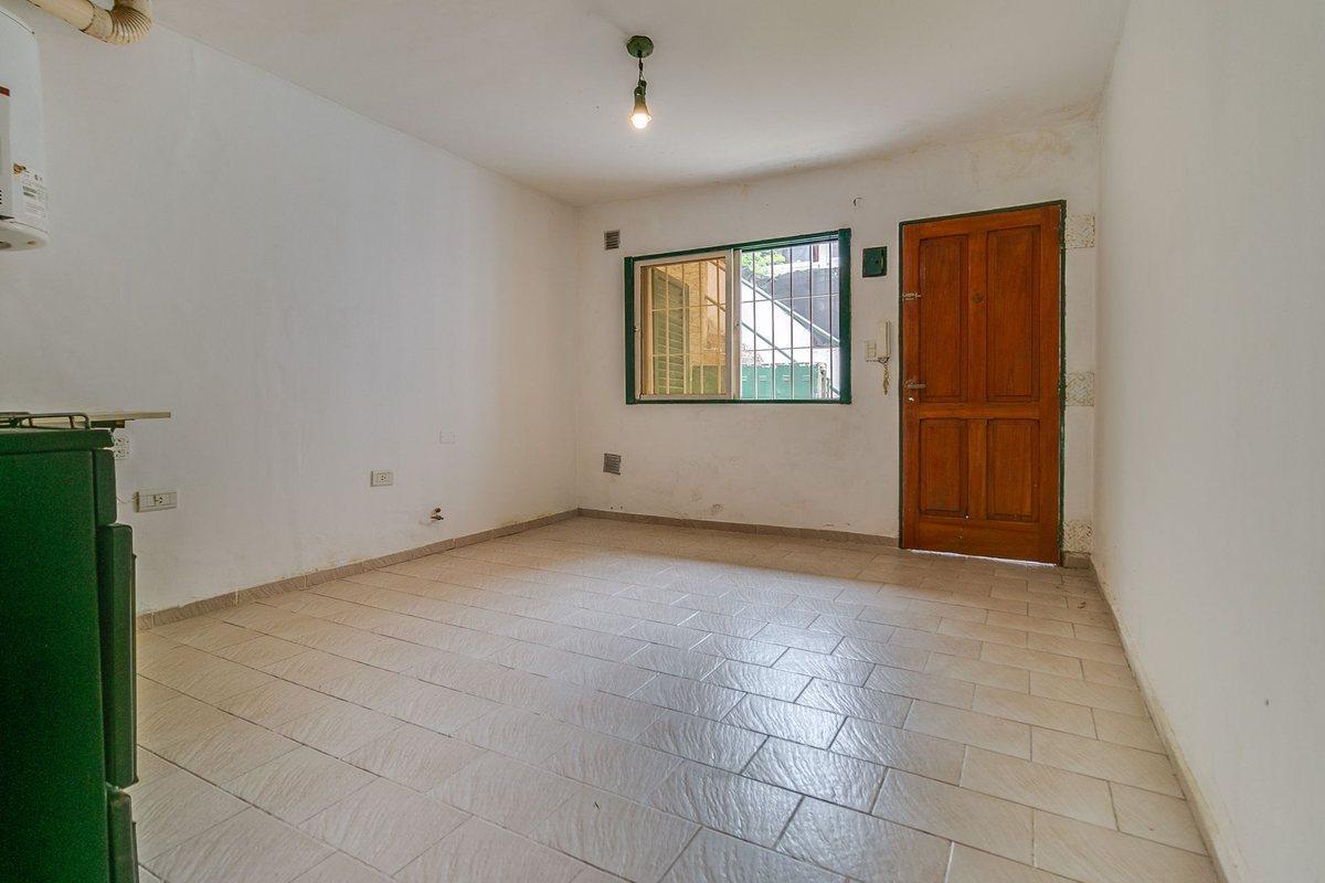 Foto de PH EN VENTA EN LA PLATA , 1 DORMITORIO CON JARDIN, imagen 4