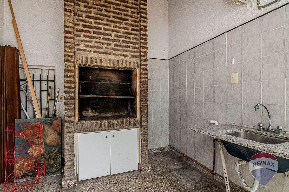 Foto de CASA EN VENTA 2 DORMITORIOS - LA PLATA, imagen 5