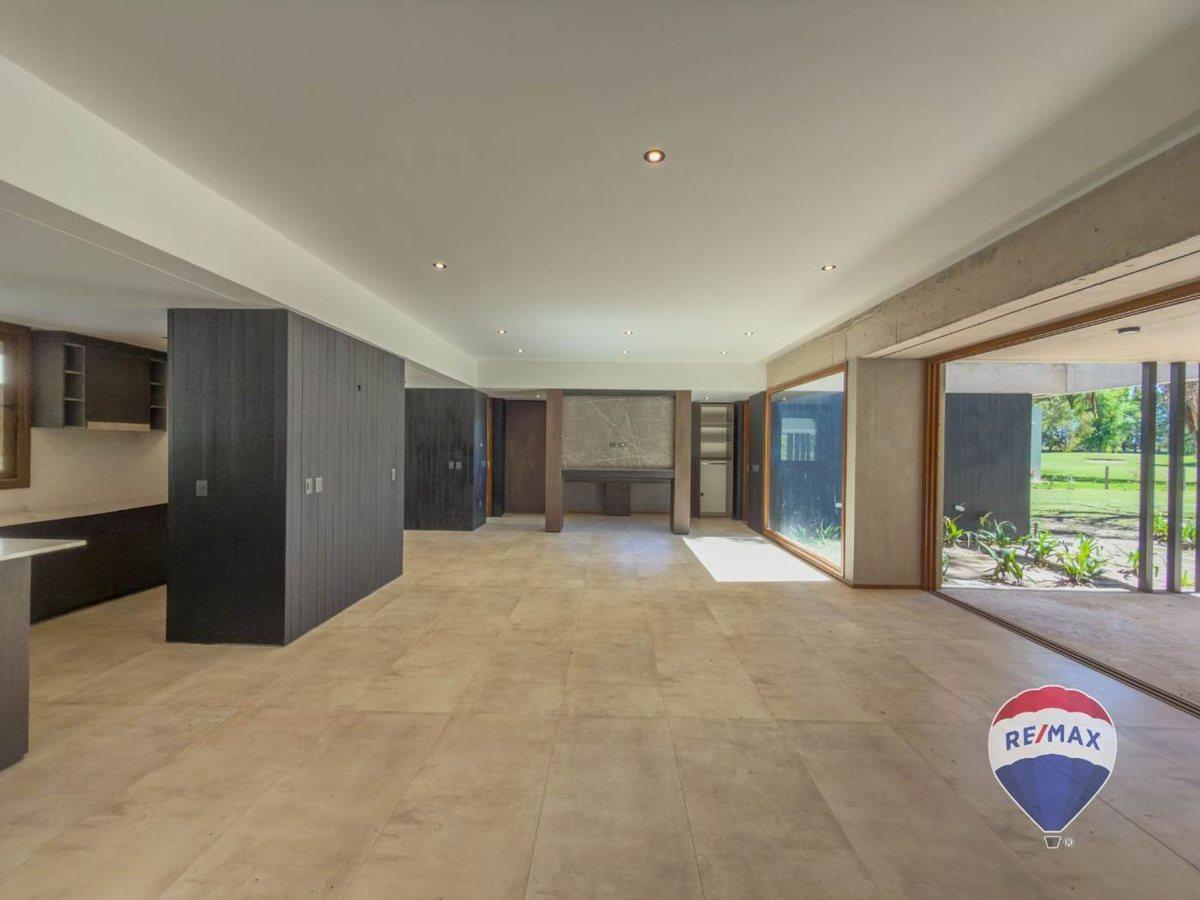 Foto de CASA EN ALQUILER Y VENTA MIRALAGOS, 3 dormitorios, imagen 3