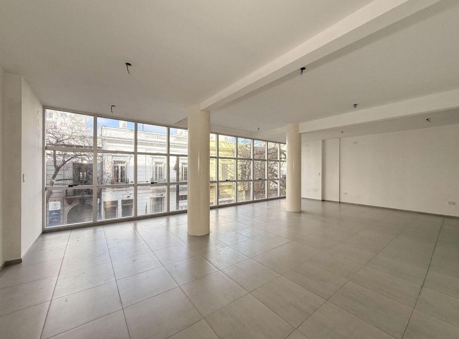 Foto de OFICINA EN VENTA EN LA PLATA, imagen 2