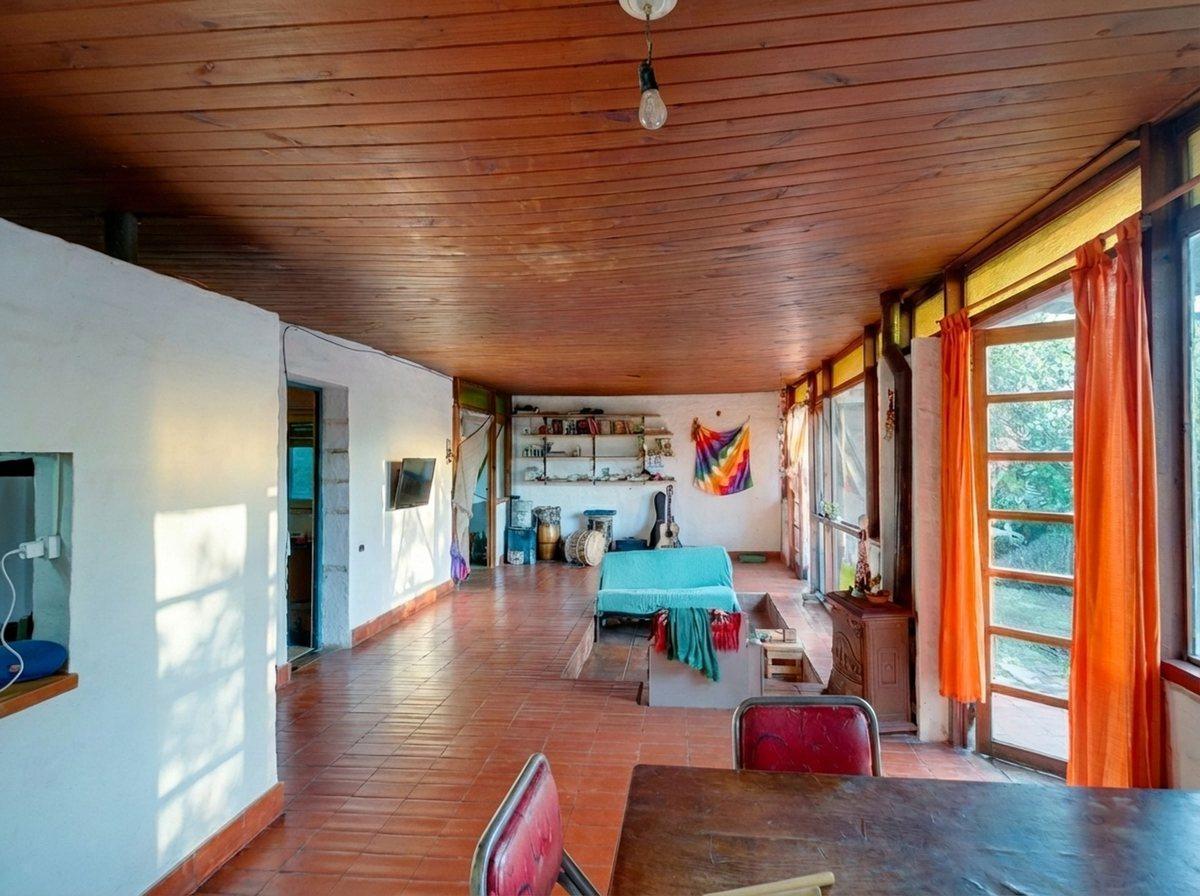 Foto de VENTA DE CASA DE 3 DORMITORIOS Y 600 MTS DE JARDIN, imagen 2
