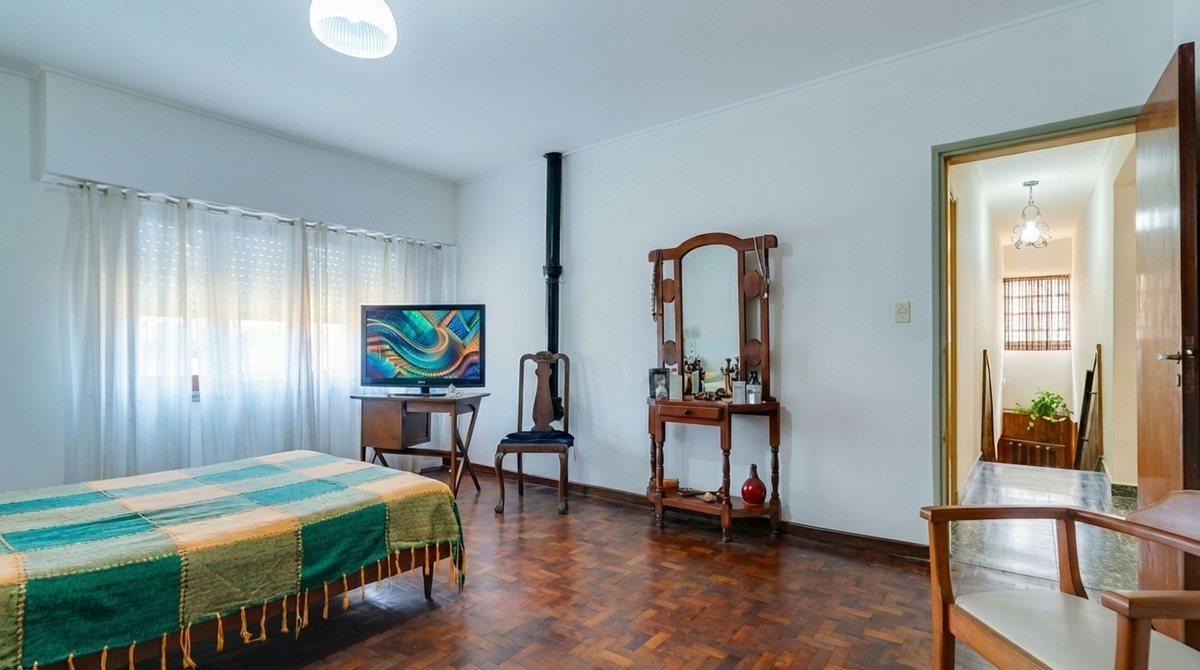 Foto de VENTA DE CASA 3 DORMITORIOS Y GALPON EN LOS HORNOS, imagen 5