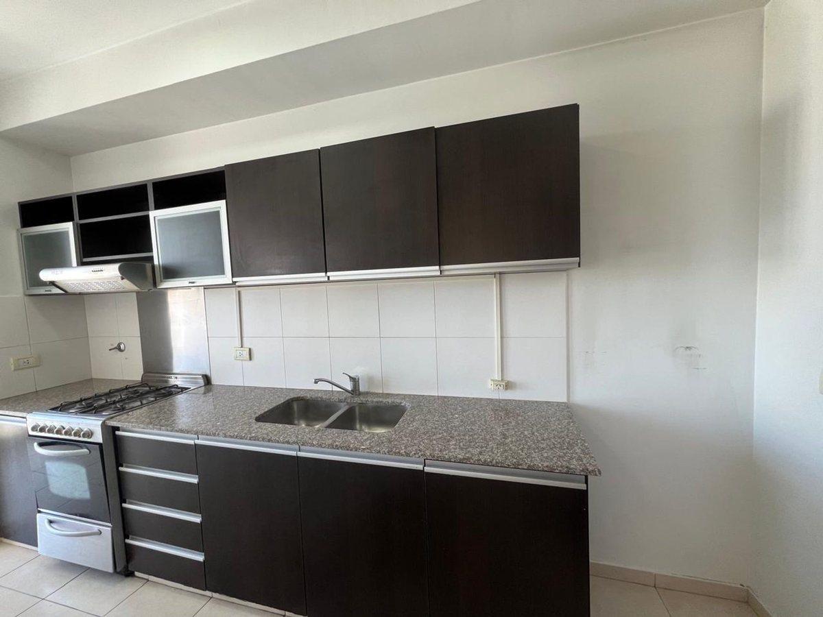 Foto de DEPARTAMENTO EN VENTA EN LA PLATA, imagen 4