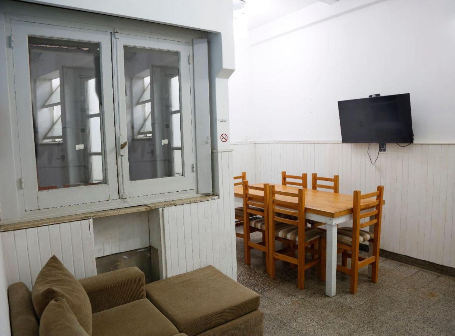 Foto de PH 5 dormitorios en venta La Plata con Cocheras, imagen 1