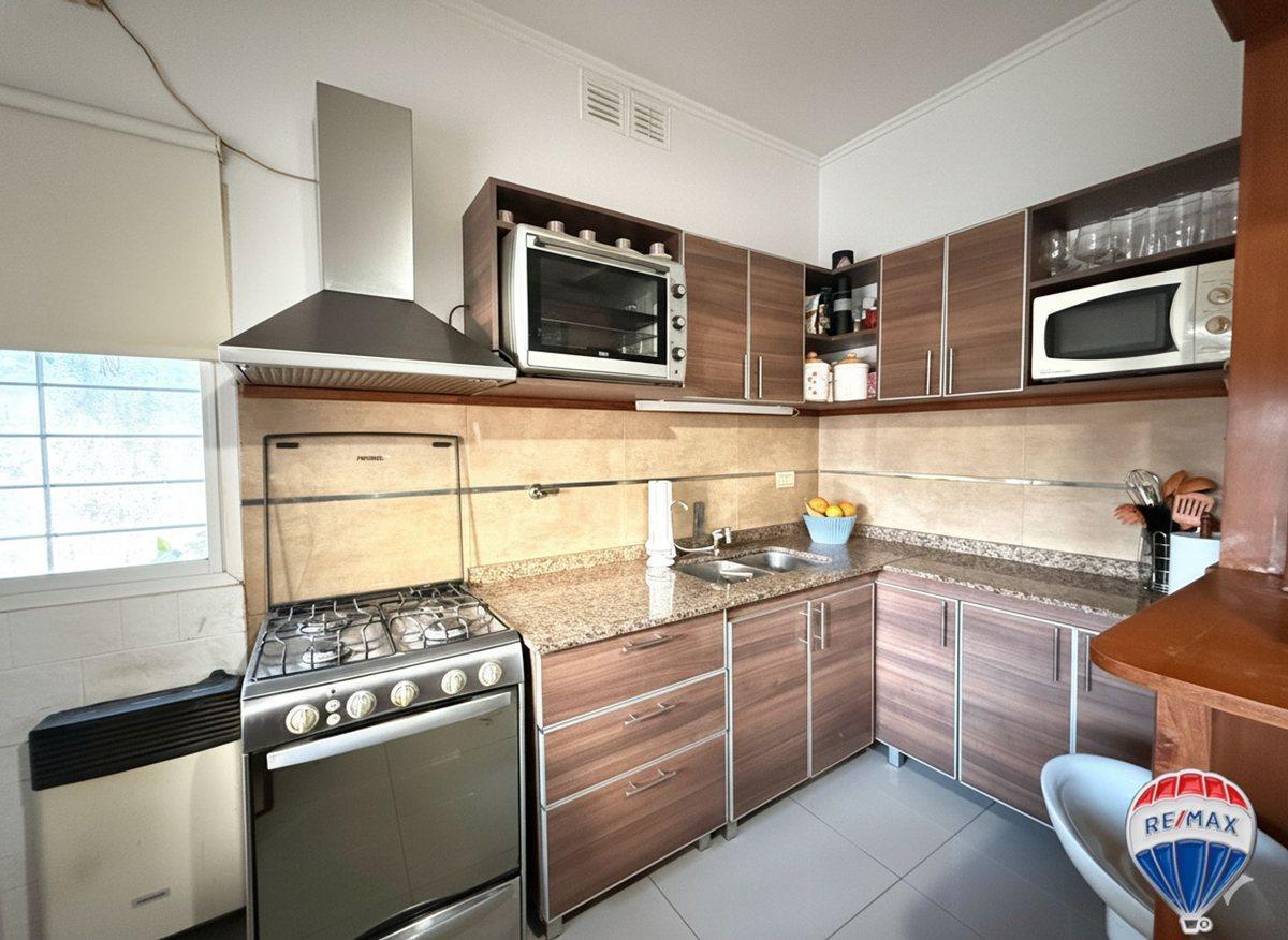 Foto de CASA VENTA QUILMES CON PILETA QUINCHO Y DEPTO, imagen 3
