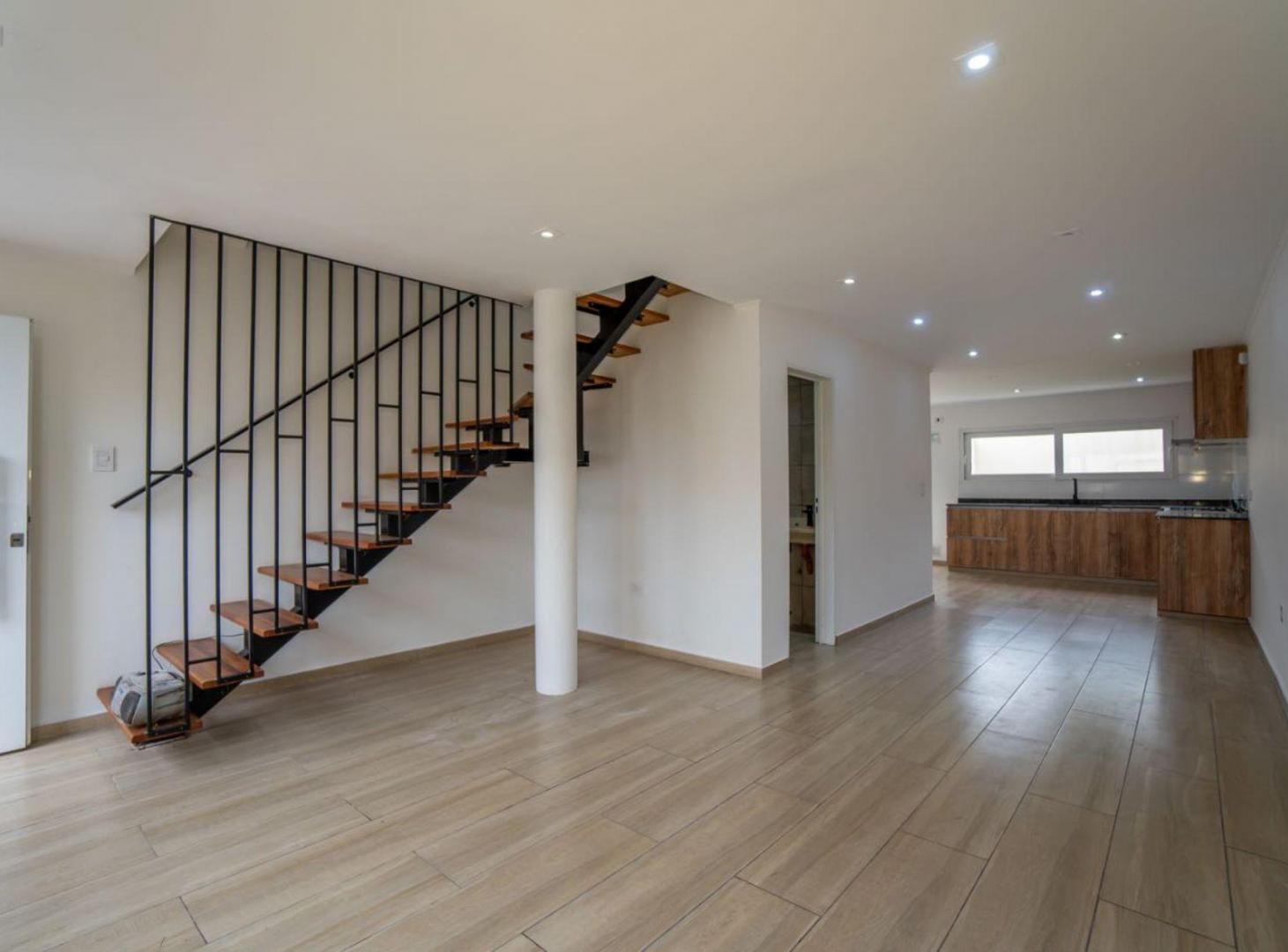 Foto de CASA EN VENTA LA PLATA A ESTRENAR, imagen 4