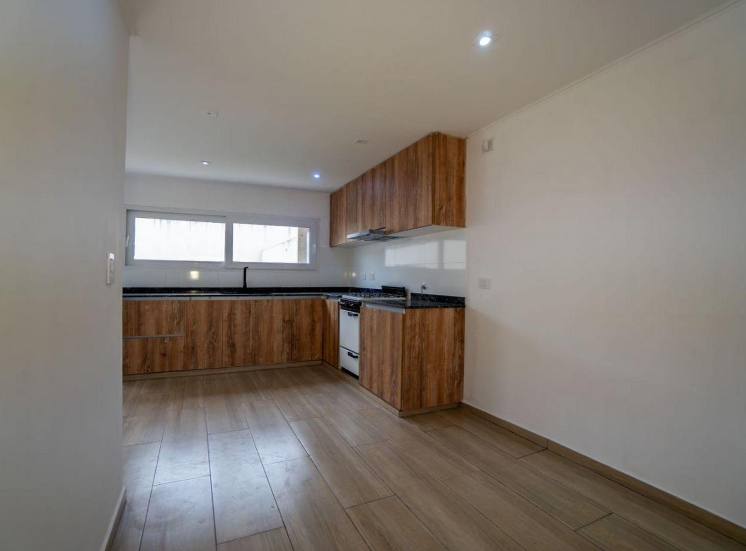 Foto de CASA EN VENTA LA PLATA A ESTRENAR, imagen 3
