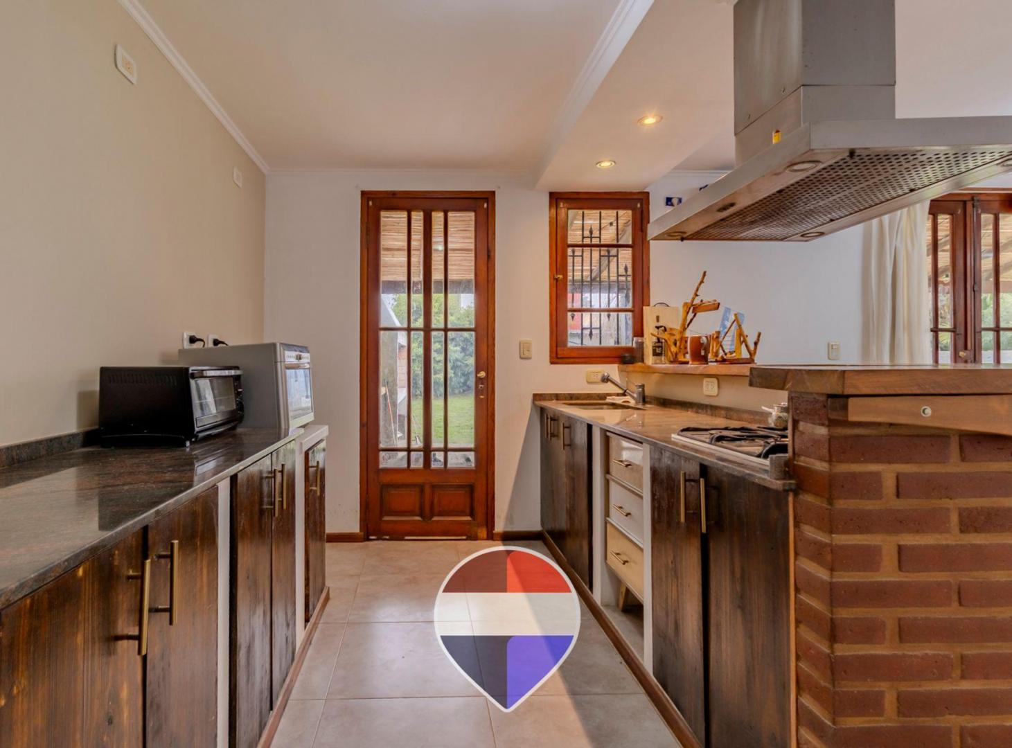 Foto de CASA EN VENTA ARANA SICARDI VILLA GARIBALDI, imagen 2