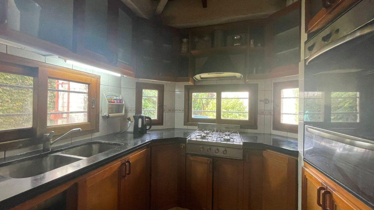 Foto de Casa a la venta en La Plata, imagen 1