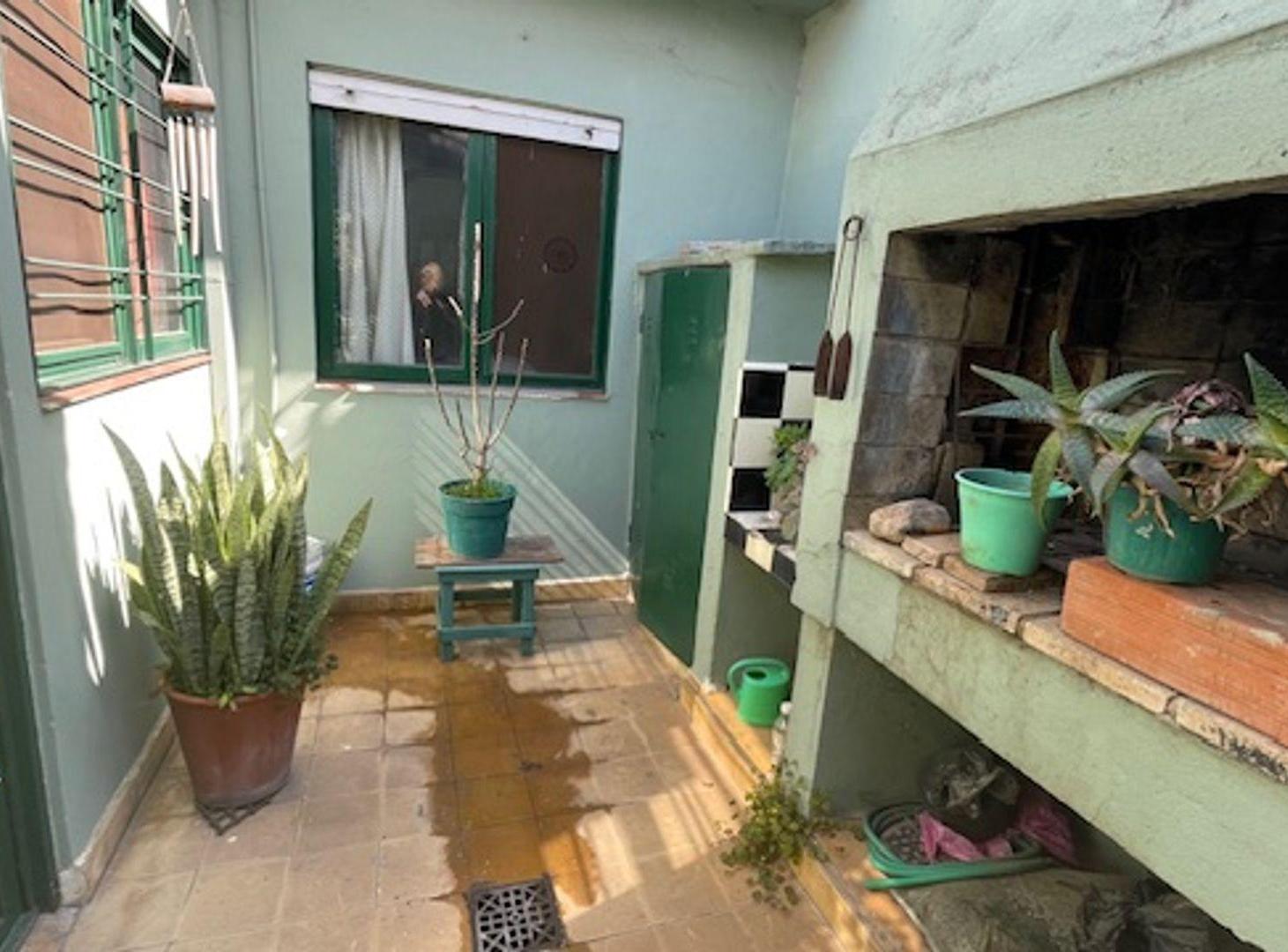 Foto de Casa a la venta en La Plata, imagen 2